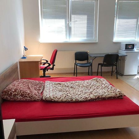 Moonstreet Apartments ブラチスラヴァ エクステリア 写真
