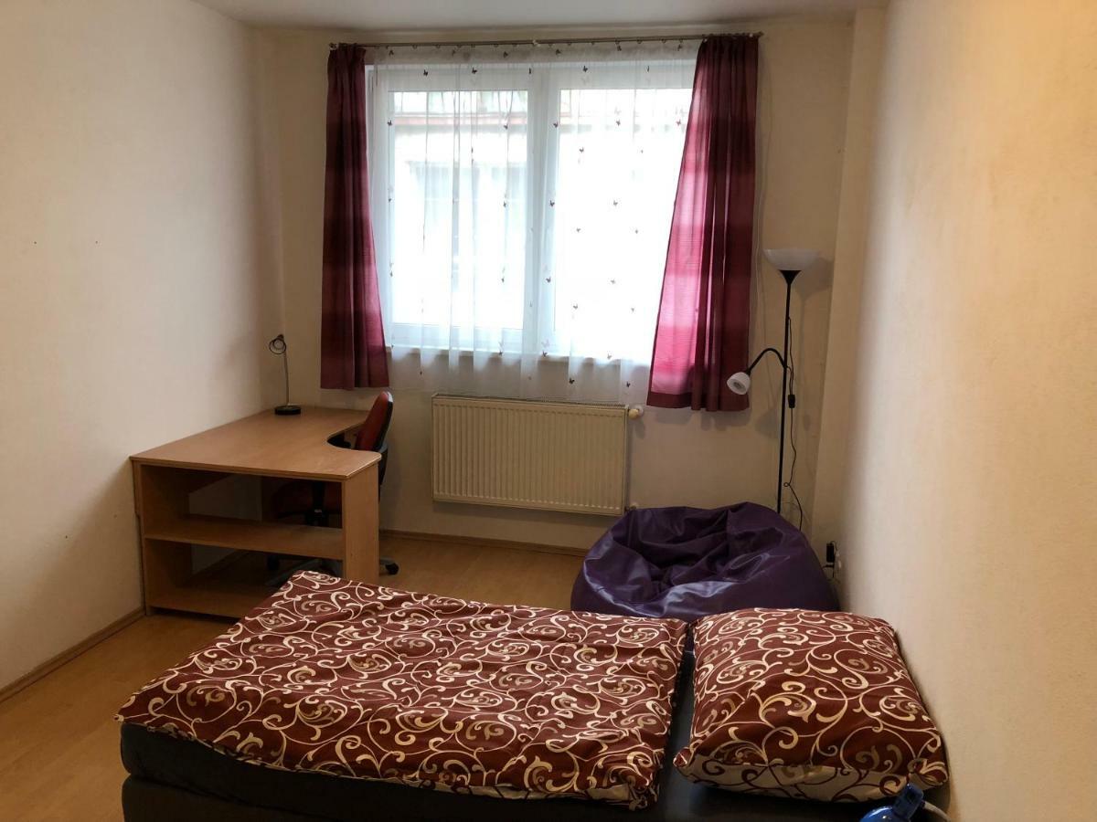 Moonstreet Apartments ブラチスラヴァ エクステリア 写真