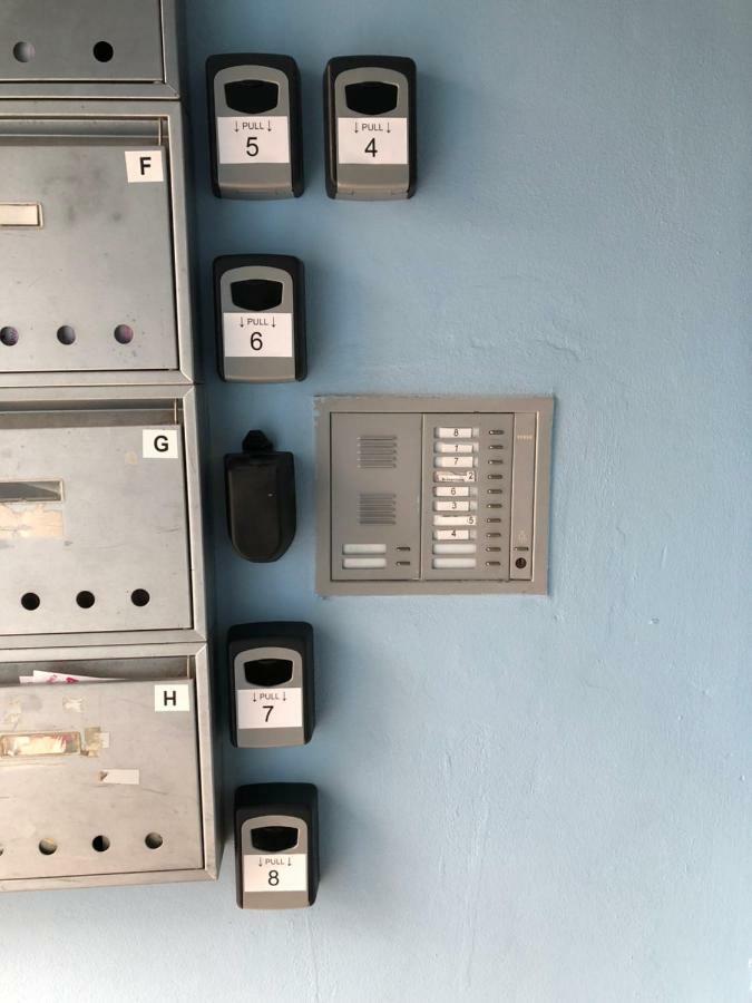 Moonstreet Apartments ブラチスラヴァ エクステリア 写真