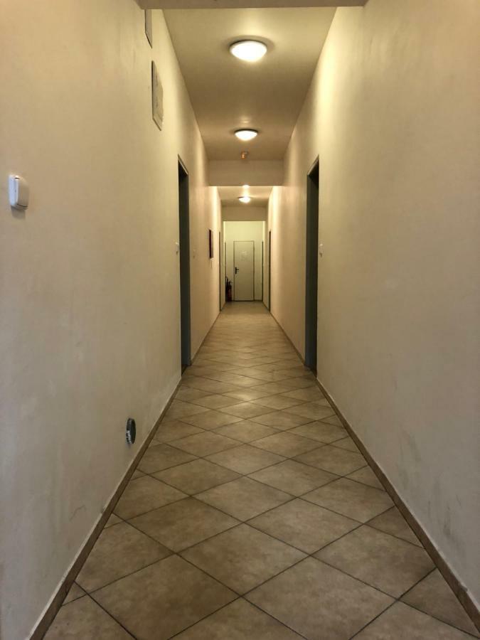 Moonstreet Apartments ブラチスラヴァ エクステリア 写真